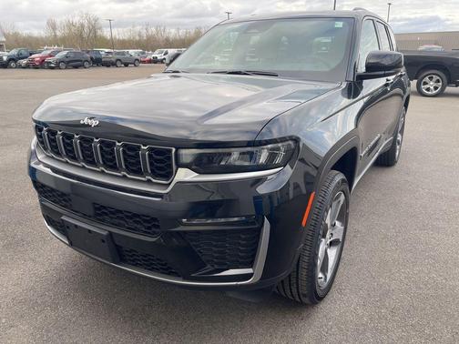 Diamond Black 2026 Jeep Grand Cherokee Limited