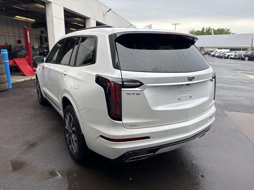 2023 Cadillac XT6 Sport AWD
