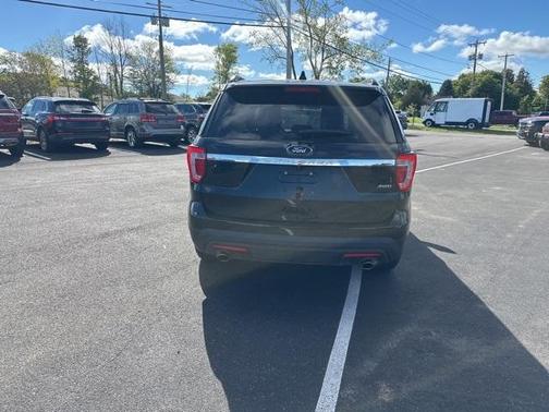 2016 Ford Explorer Base