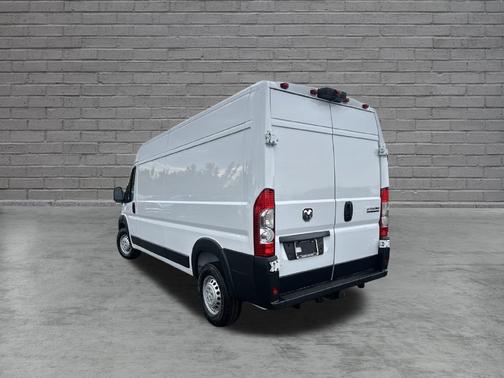 Bright White Clearcoat 2026 RAM ProMaster 2500 High Roof