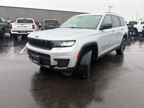 Silver Zynith 2021 Jeep Grand Cherokee L Laredo