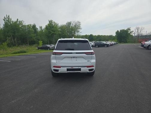2022 Jeep Grand Cherokee Overland
