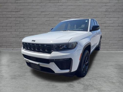 Bright White Clearcoat 2026 Jeep Grand Cherokee Limited