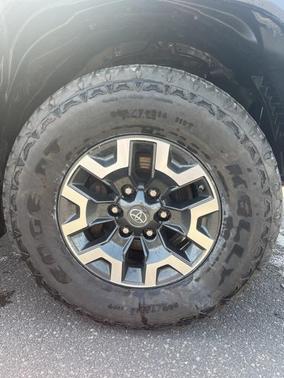 2019 Toyota Tacoma SR