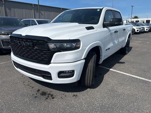 Bright White Clearcoat 2026 RAM 1500 Big Horn/Lone Star