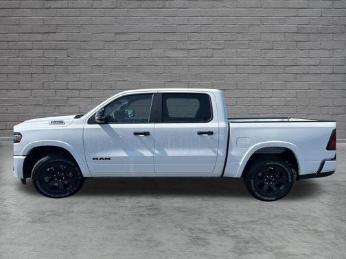 Bright White Clearcoat 2026 RAM 1500 Big Horn/Lone Star