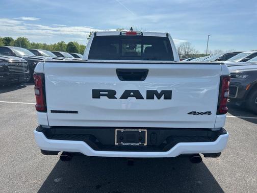 Bright White Clearcoat 2026 RAM 1500 Big Horn/Lone Star