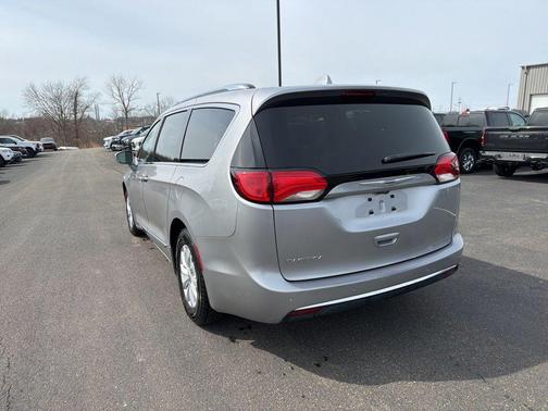 2019 Chrysler Pacifica Touring-L