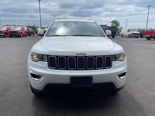 2019 Jeep Grand Cherokee Laredo E
