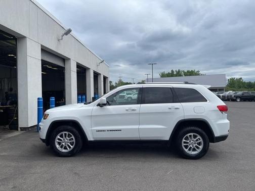 2019 Jeep Grand Cherokee Laredo E