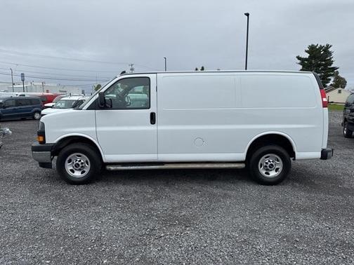 2023 GMC Savana 2500 Work Van