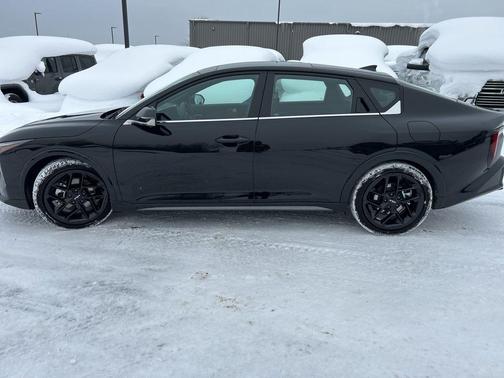 2025 Kia K4 GT-Line Turbo