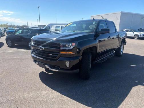 Black 2018 Chevrolet Silverado 1500 LT