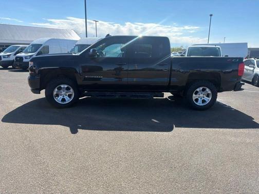 Black 2018 Chevrolet Silverado 1500 LT