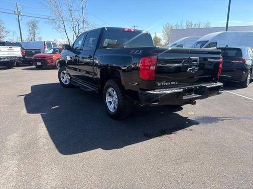 Black 2018 Chevrolet Silverado 1500 LT