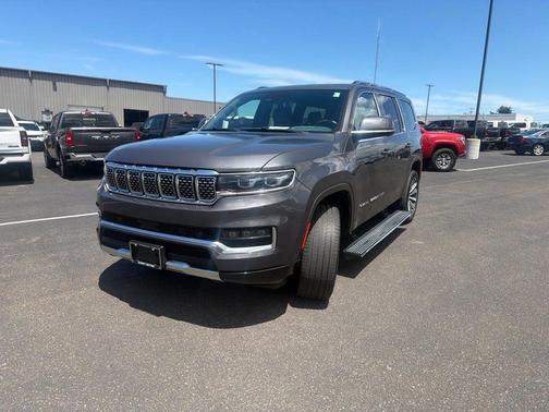 Metallic 2022 Jeep Grand Wagoneer Series II