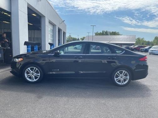 2018 Ford Fusion Hybrid S