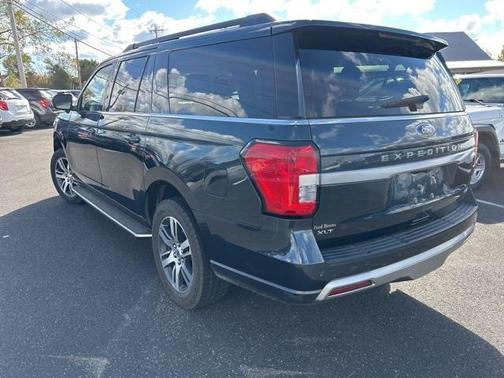 2022 Ford Expedition Max XLT