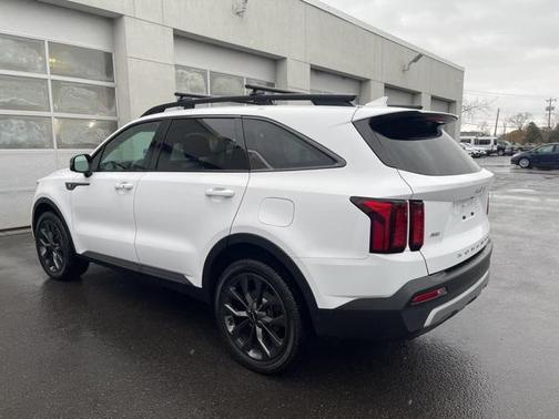 2022 Kia Sorento X-Line EX