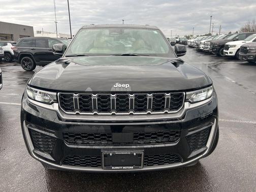 Diamond Black 2026 Jeep Grand Cherokee Limited