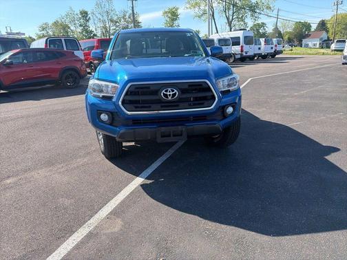 Blazing Blue 2016 Toyota Tacoma SR5
