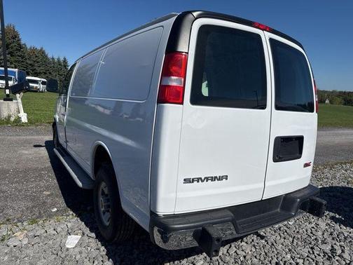2023 GMC Savana 2500 Work Van