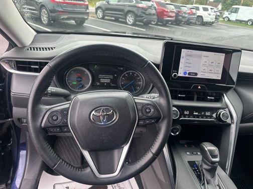 2024 Toyota Venza LE