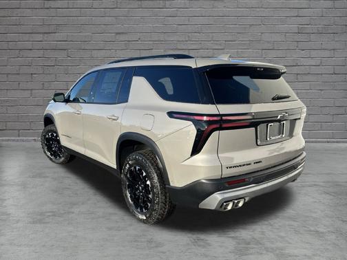 Sandstone Gray 2027 Chevrolet Traverse Z71