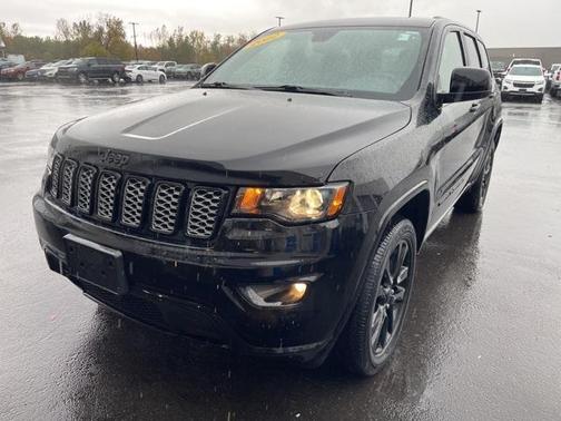2022 Jeep Grand Cherokee WK Laredo