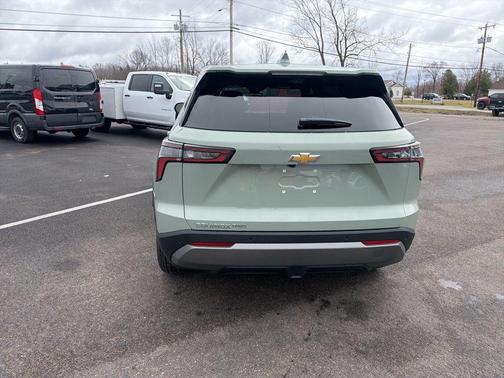 Green 2026 Chevrolet Equinox LT
