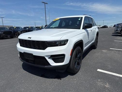 2023 Jeep Grand Cherokee Altitude