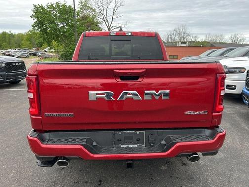 Molten Red Pearlcoat 2026 RAM 1500 Big Horn/Lone Star