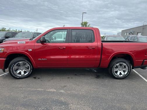 Molten Red Pearlcoat 2026 RAM 1500 Big Horn/Lone Star