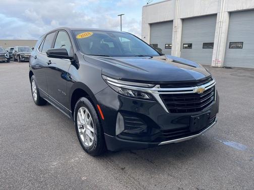 Mosaic Black Metallic 2024 Chevrolet Equinox LT