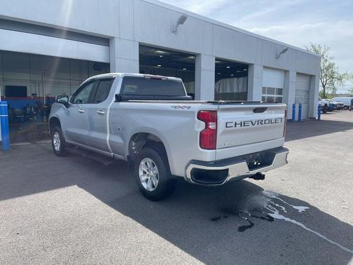 Silver Ice Metallic 2019 Chevrolet Silverado 1500 LT