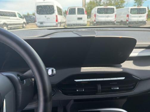 Summit White 2025 Buick Enclave Preferred