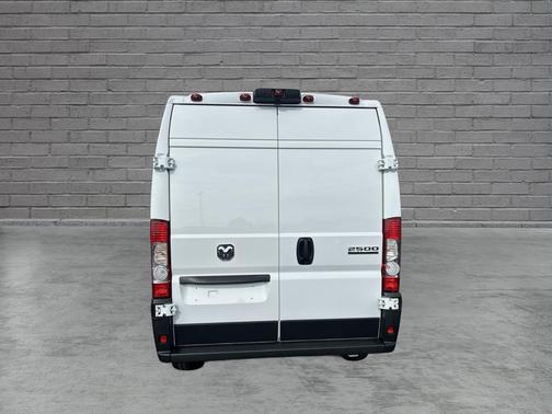 Bright White Clearcoat 2026 RAM ProMaster 2500 High Roof