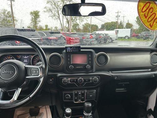 2020 Jeep Gladiator Sport