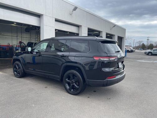 2023 Jeep Grand Cherokee L Laredo