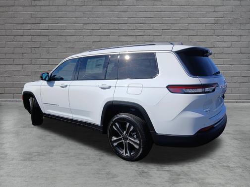 Bright White Clearcoat 2027 Jeep Grand Cherokee L Limited 4x2