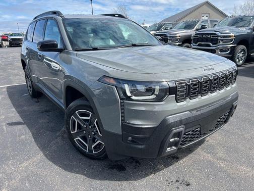 Sting Gray Clearcoat 2026 Jeep Cherokee LAREDO/LIMITED