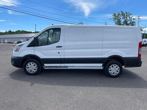 Oxford White 2025 Ford Transit-250 Base