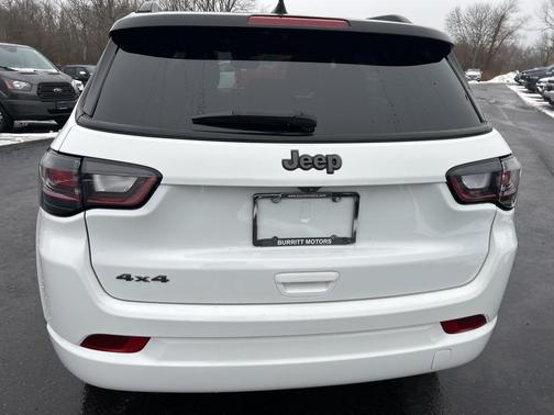 2023 Jeep Compass Altitude