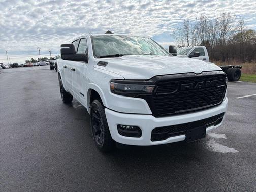 Bright White Clearcoat 2026 RAM 1500 Big Horn/Lone Star
