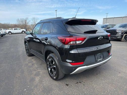 Mosaic Black Metallic 2021 Chevrolet Trailblazer LT