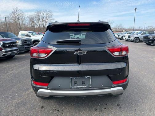 Mosaic Black Metallic 2021 Chevrolet Trailblazer LT