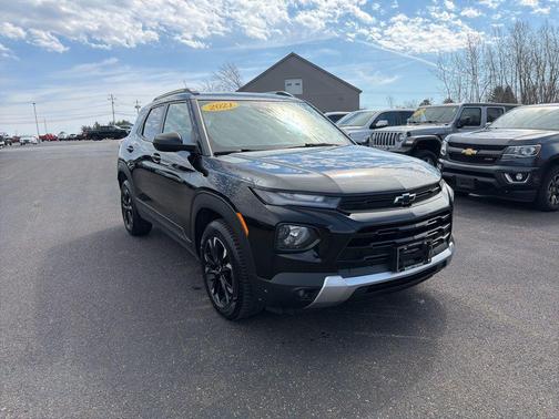Mosaic Black Metallic 2021 Chevrolet Trailblazer LT