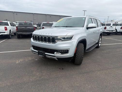 Silver Zynith 2022 Jeep Wagoneer Series II