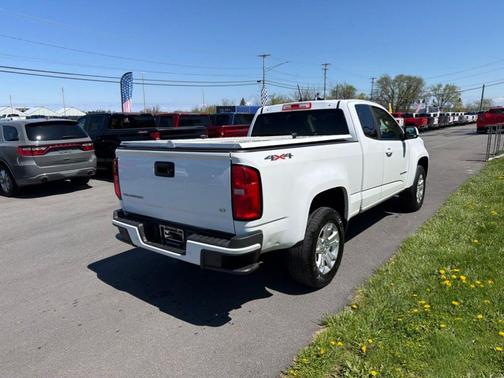 Summit White 2022 Chevrolet Colorado LT