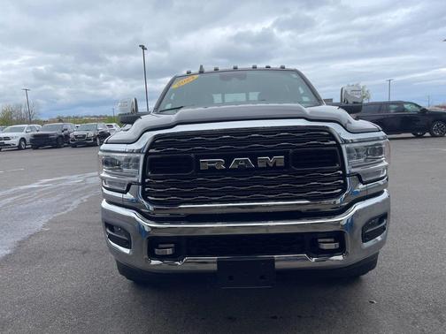 Diamond Black 2024 RAM 3500 Limited